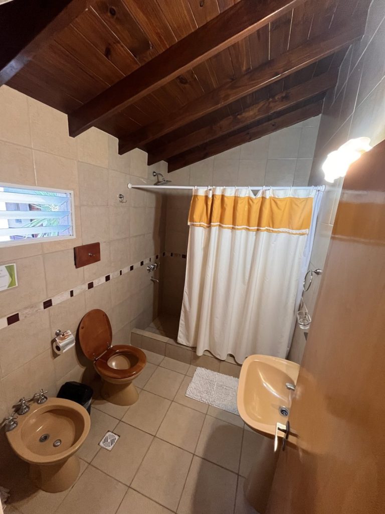 Baño privado de la quíntuple
