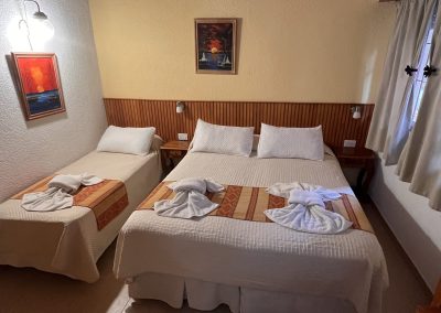 arraial-habitacion-triple-dos-camas